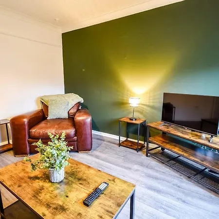 בית נופש Woodcock House 3 Bedrooms Workstays Uk *